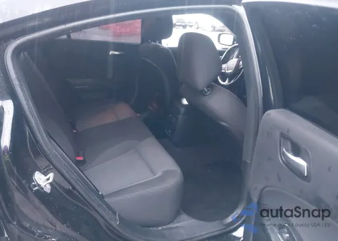 2016 Dodge Charger Sxt z USA, uszkodzony, nr VIN 2C3CDXHG0GH241725